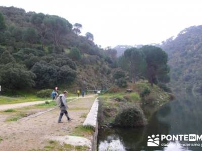 Senderismo Madrid - Pantano de San Juan - Embalse de Picadas; pueblos de españa; san sebastian de l